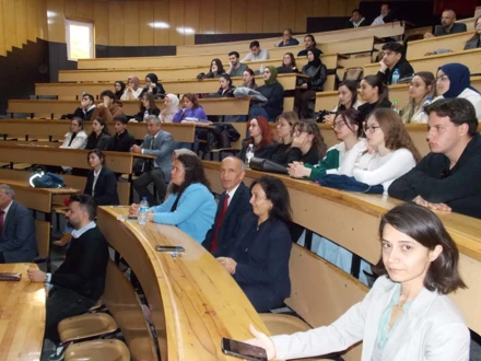 Goethe'nin Weimar Klasisizminde Antik Yunan Edebiyatı: İlyada, Odysseia ve Iphigenia